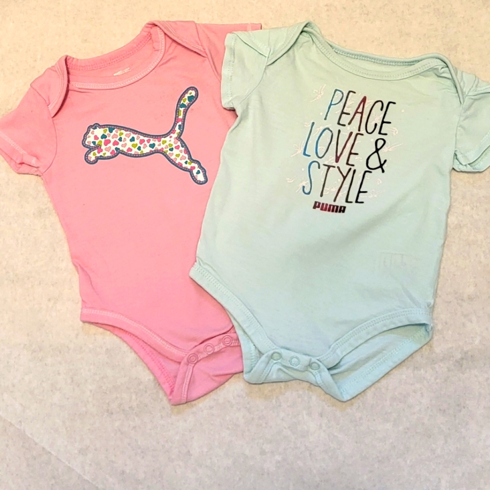 Set of two Puma onesies/bodysuits